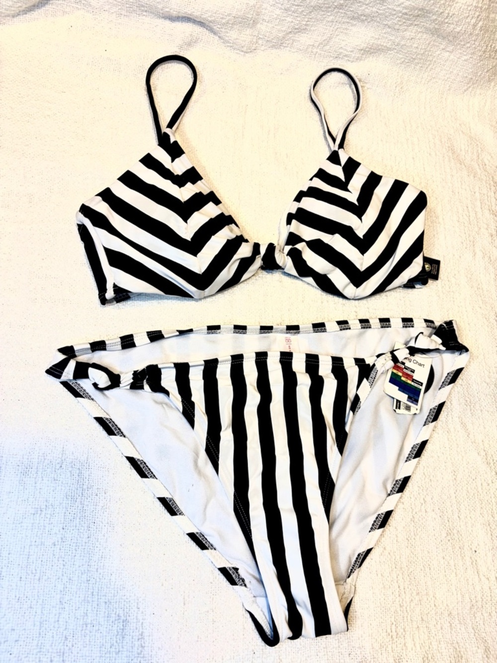 No Boundaries Black/ White Chevron Striped Knot Front Bikini Set NWT